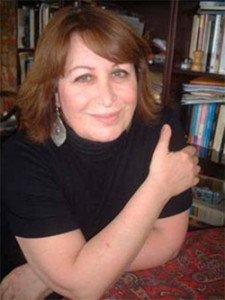 الروائية إنعام كجَةجي