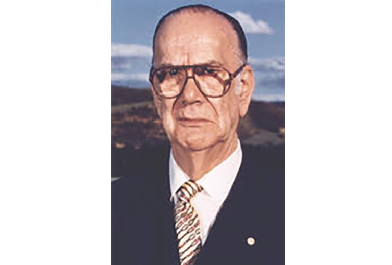 KAMELO